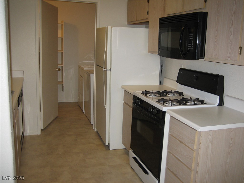 7885 West Flamingo Road, Unit 2033 Las Vegas, NV 89147 - Photo 13 of 26