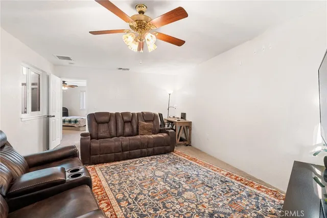 $465,000 | 1076 Occidental Circle, Redlands, CA 92374