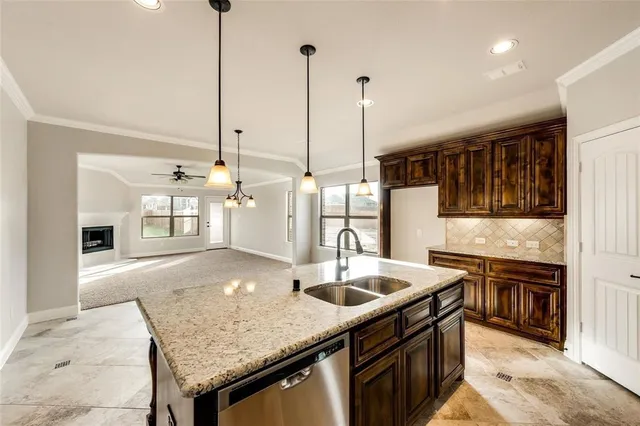 $2,750 | 434 Bentley Drive, Midlothian, TX 76065