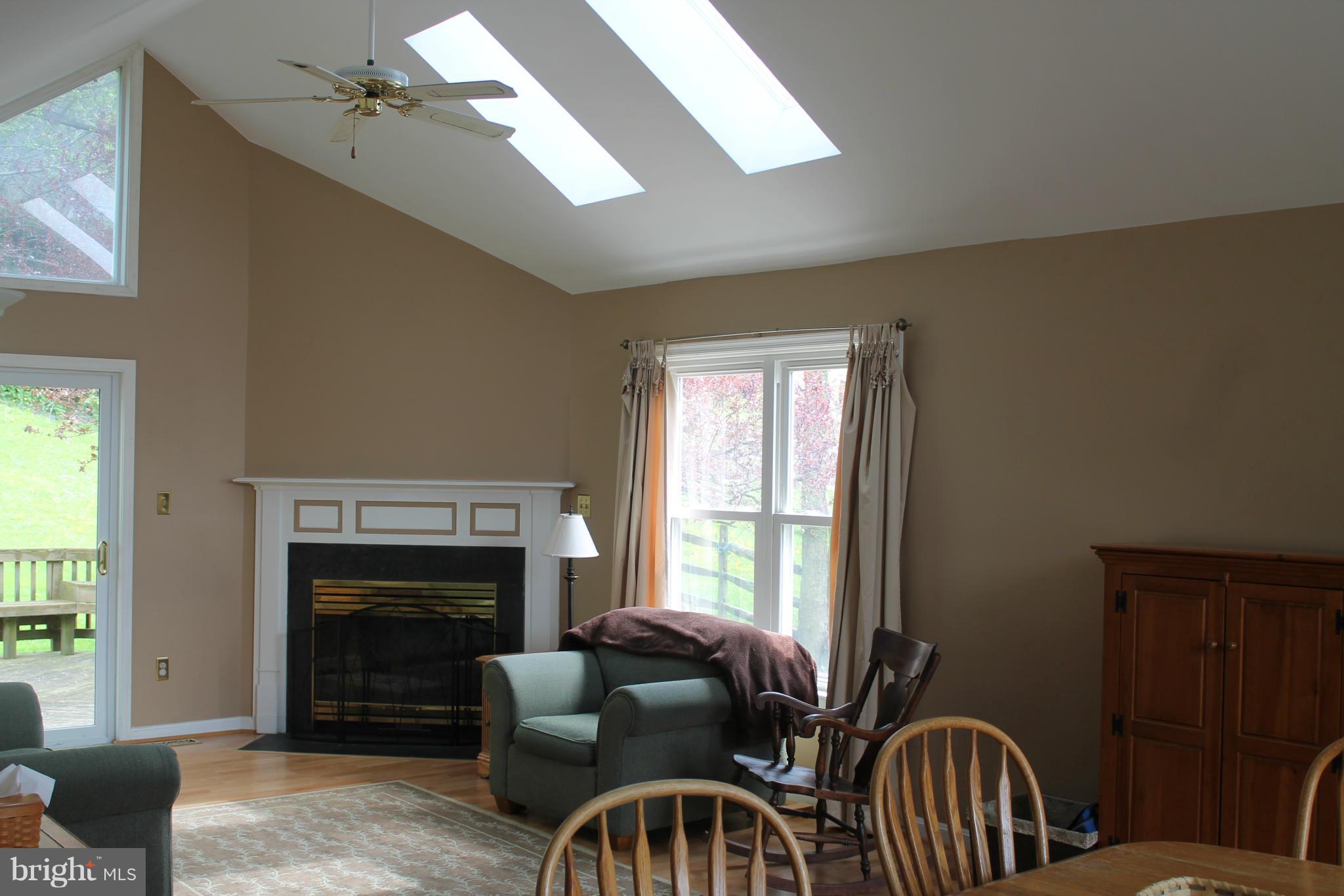 6613 Hemlock Point Road New Market, MD 21774 - Photo 3 of 20 Great Room