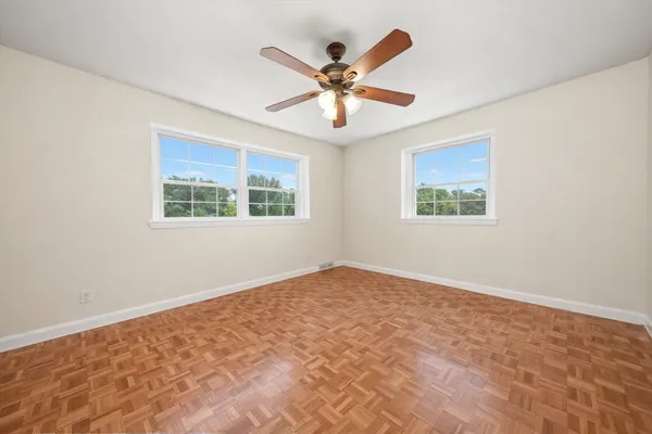 $4,250 | 4407 Howard Avenue, Unit 2, Western Springs, IL 60558