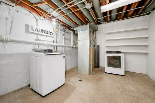 $4,250 | 4407 Howard Avenue, Unit 2, Western Springs, IL 60558