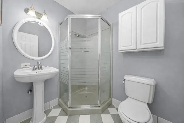 $4,250 | 4407 Howard Avenue, Unit 2, Western Springs, IL 60558