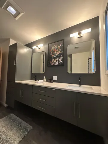 $650,000 | 529 West Park Lane, Albert Lea, MN 56007