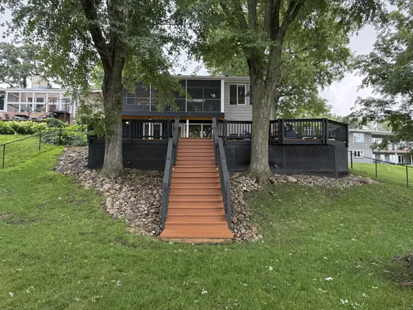 $630,000 | 529 West Park Lane, Albert Lea, MN 56007