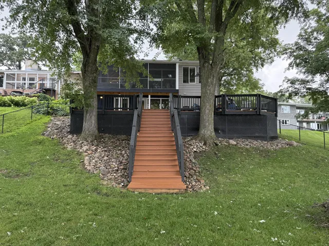 $650,000 | 529 West Park Lane, Albert Lea, MN 56007