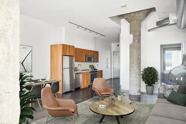 $3,800 | 9 Medford Street, Unit 513, Somerville, MA 02143