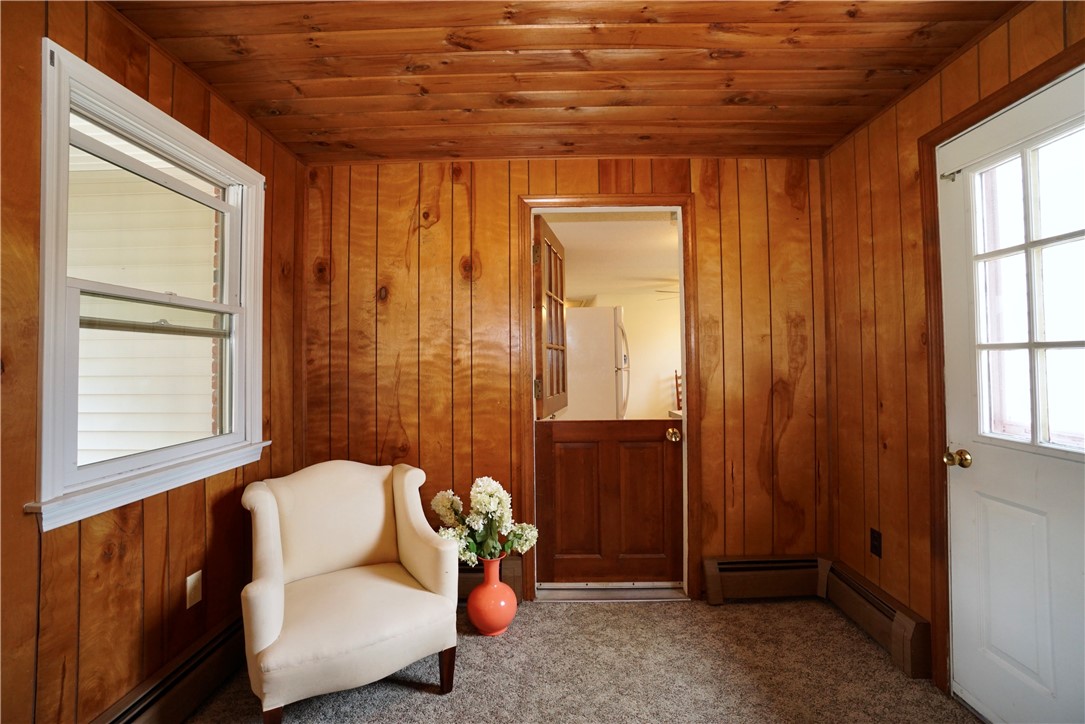 3 Frank Court Warren, RI 02885 - Photo 5 of 22 Breezeway.