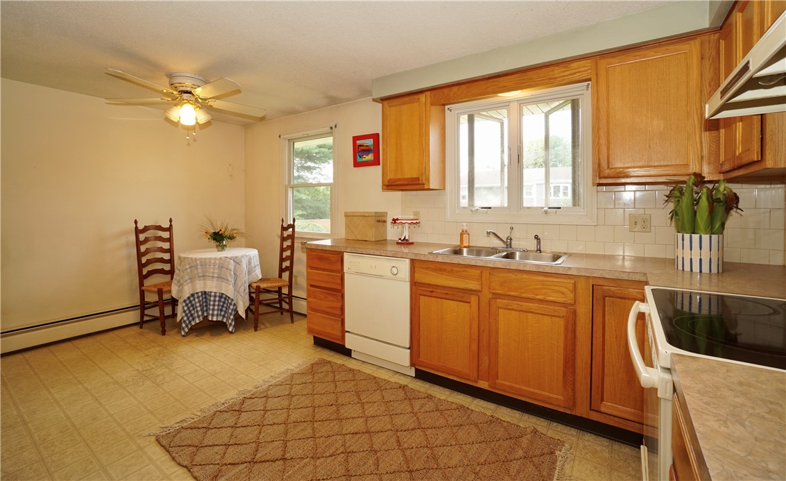 3 Frank Court Warren, RI 02885 - Photo 7 of 22 Eat in kitchen.