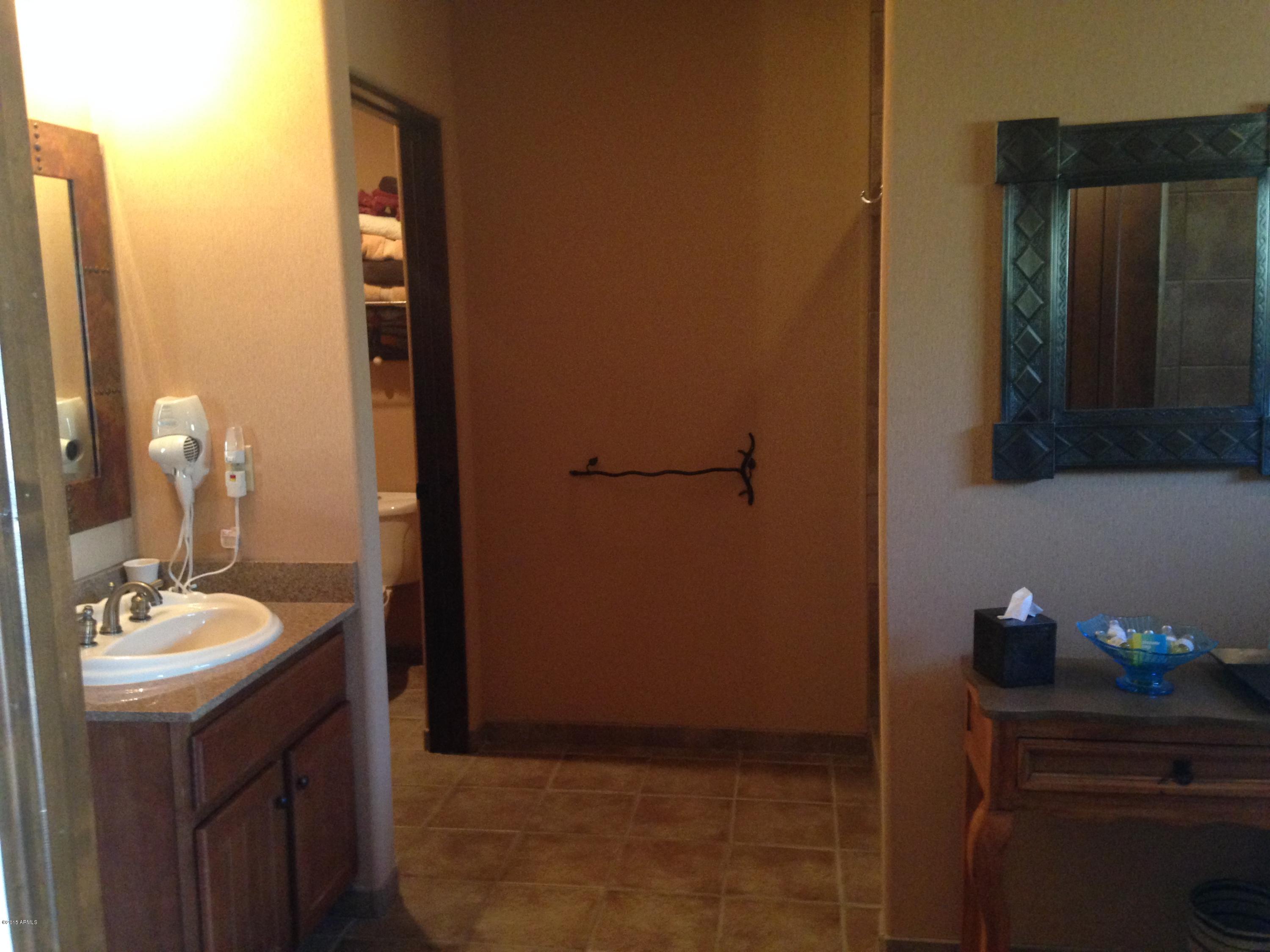 36601 North Mule Train Road, Unit B44 Carefree, AZ 85377 - Photo 25 of 30 2nd Master bathroom