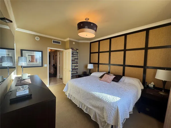 $23,000 | 17875 Collins Avenue, Unit 4306, Sunny Isles Beach, FL 33160
