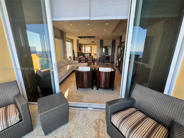 $23,000 | 17875 Collins Avenue, Unit 4306, Sunny Isles Beach, FL 33160