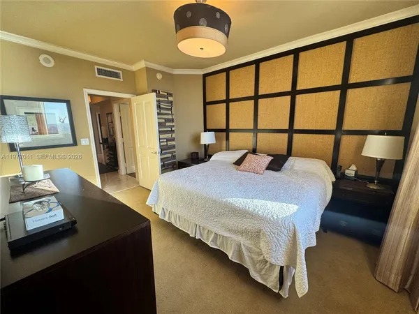 $23,000 | 17875 Collins Avenue, Unit 4306, Sunny Isles Beach, FL 33160