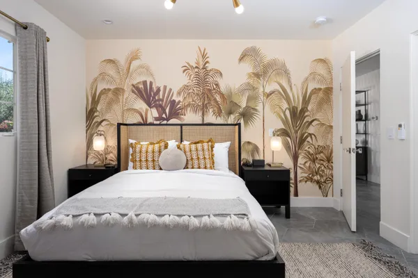 $2,295,000 | 353 West VÃa Sol, Palm Springs, CA 92262