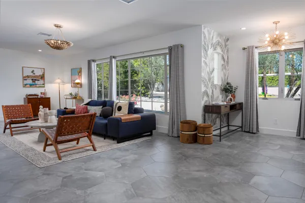 $2,295,000 | 353 West VÃa Sol, Palm Springs, CA 92262