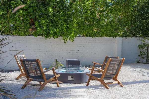 $2,295,000 | 353 West VÃa Sol, Palm Springs, CA 92262