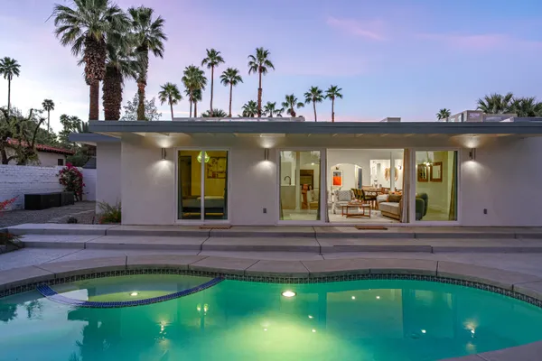 $2,295,000 | 353 West VÃa Sol, Palm Springs, CA 92262