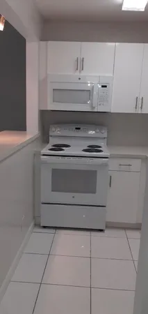 $1,525 | 101 Southeast 6th Avenue, Unit 3, Pompano Beach, FL 33060