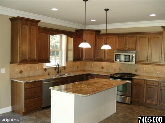3851 Pleasant Valley Road York, PA 17406 - Photo 6 of 16 Gallery Image 6