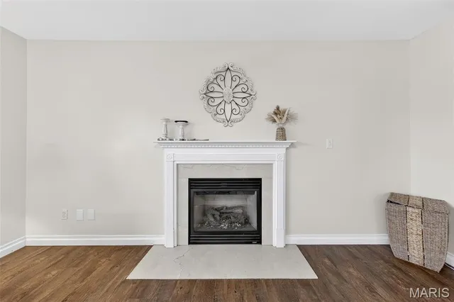 $385,000 | 401 Valley Oaks Drive, Wentzville, MO 63385