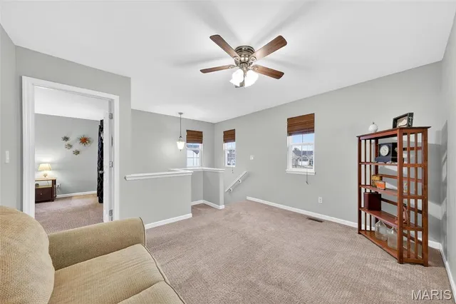 $385,000 | 401 Valley Oaks Drive, Wentzville, MO 63385