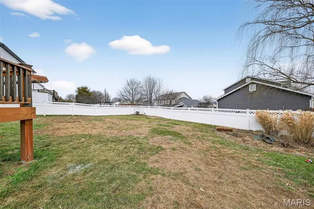 $385,000 | 401 Valley Oaks Drive, Wentzville, MO 63385