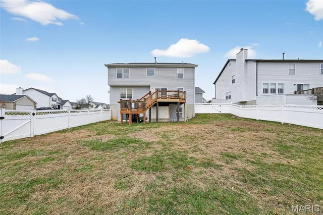 $385,000 | 401 Valley Oaks Drive, Wentzville, MO 63385