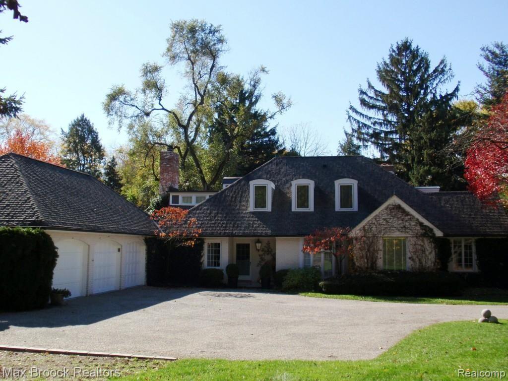 4875 Charing Cross Road Bloomfield Hills, MI 48304 - Photo 43 of 45