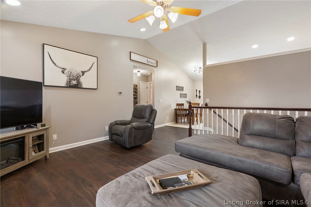 998 Cedar Street Corydon, IN 47112 - Photo 14 of 43