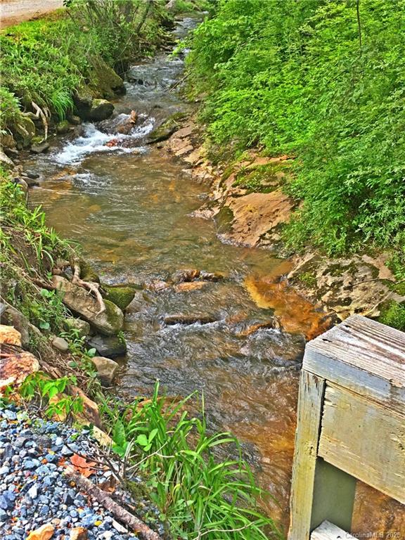 2156 Orchard Road, Unit 1 & 2 Deep Gap, NC 28618 - Photo 7 of 33