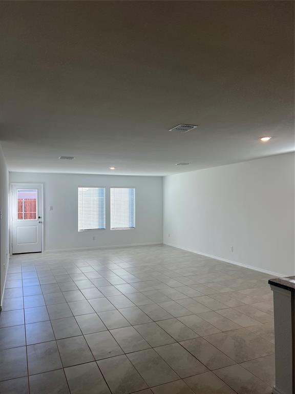 427 Ashbrook Way Princeton, TX 75407 - Photo 5 of 25