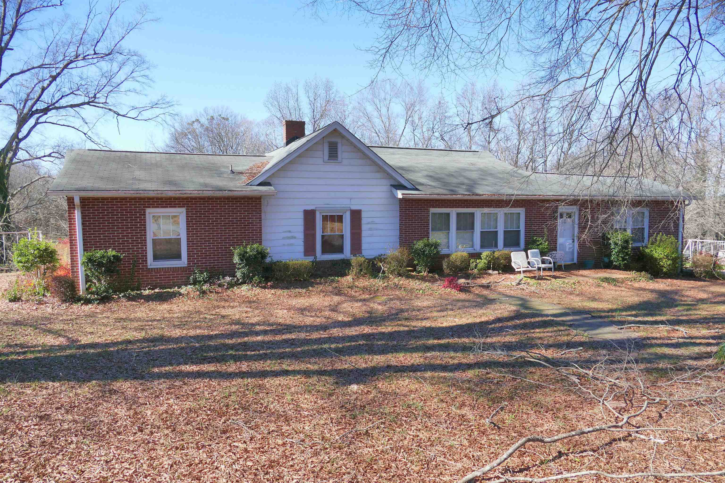 540 Cooper St Extension Gaffney, SC 29340 - Photo 1 of 32 Gallery Image 1
