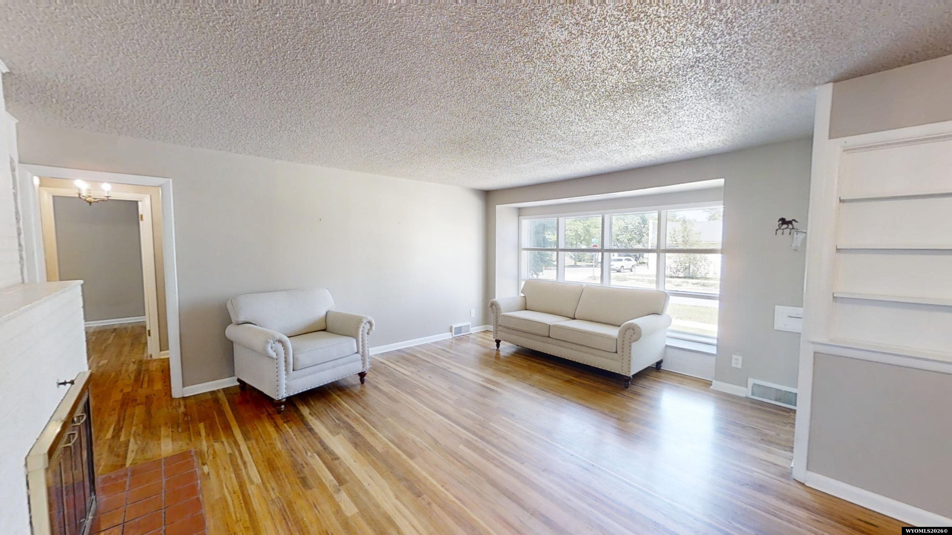 241 West 11th Street Casper, WY 82601 - Photo 4 of 35