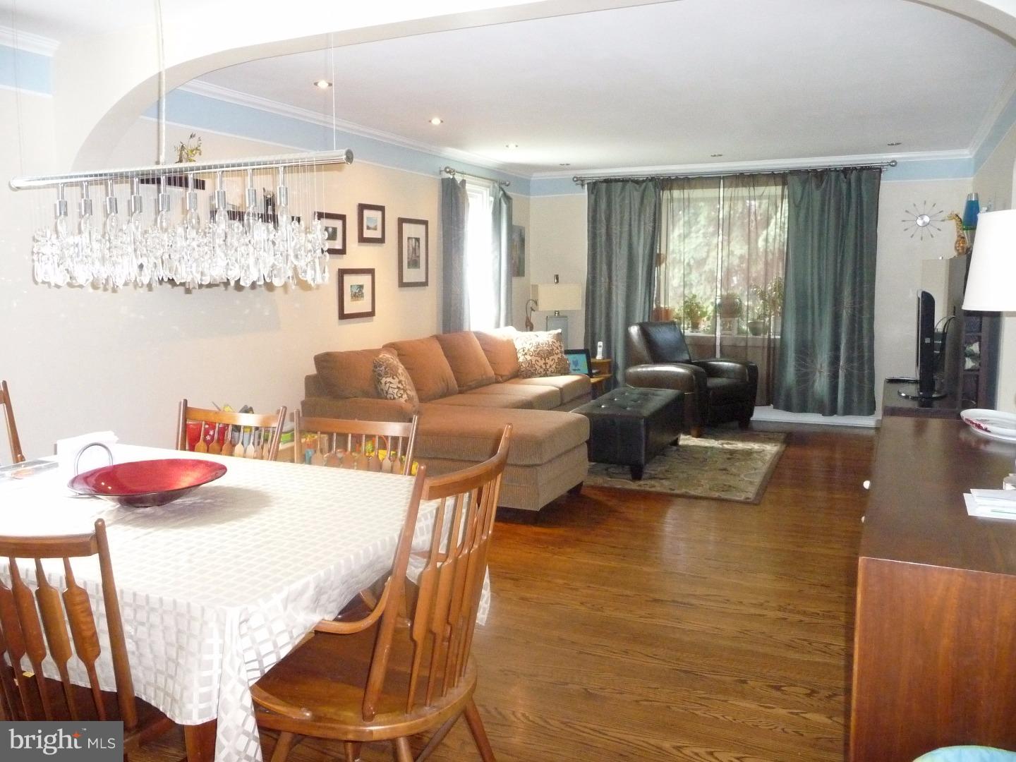 11 Locust Road Morton, PA 19070 - Photo 5 of 16 Dining Room