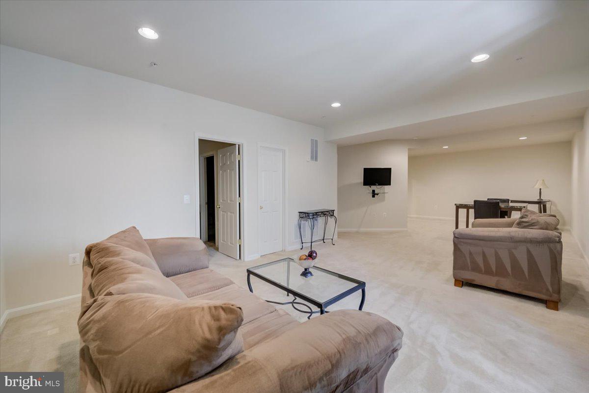 2318 Brooke Grove Road Bowie, MD 20721 - Photo 27 of 59 Gallery Image 27