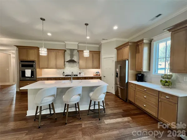 $979,900 | 105 Chimney Chase Trail, Hendersonville, NC 28739