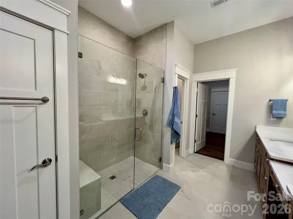 $979,900 | 105 Chimney Chase Trail, Hendersonville, NC 28739