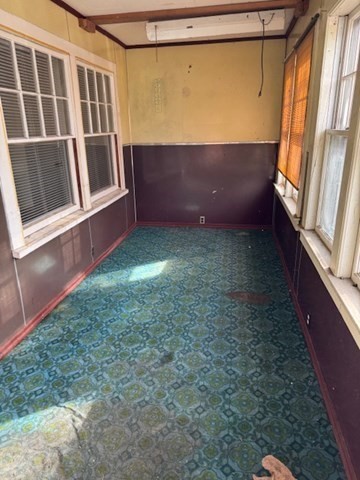 89 Mammoth Road Lowell, MA 01854 - Photo 4 of 32