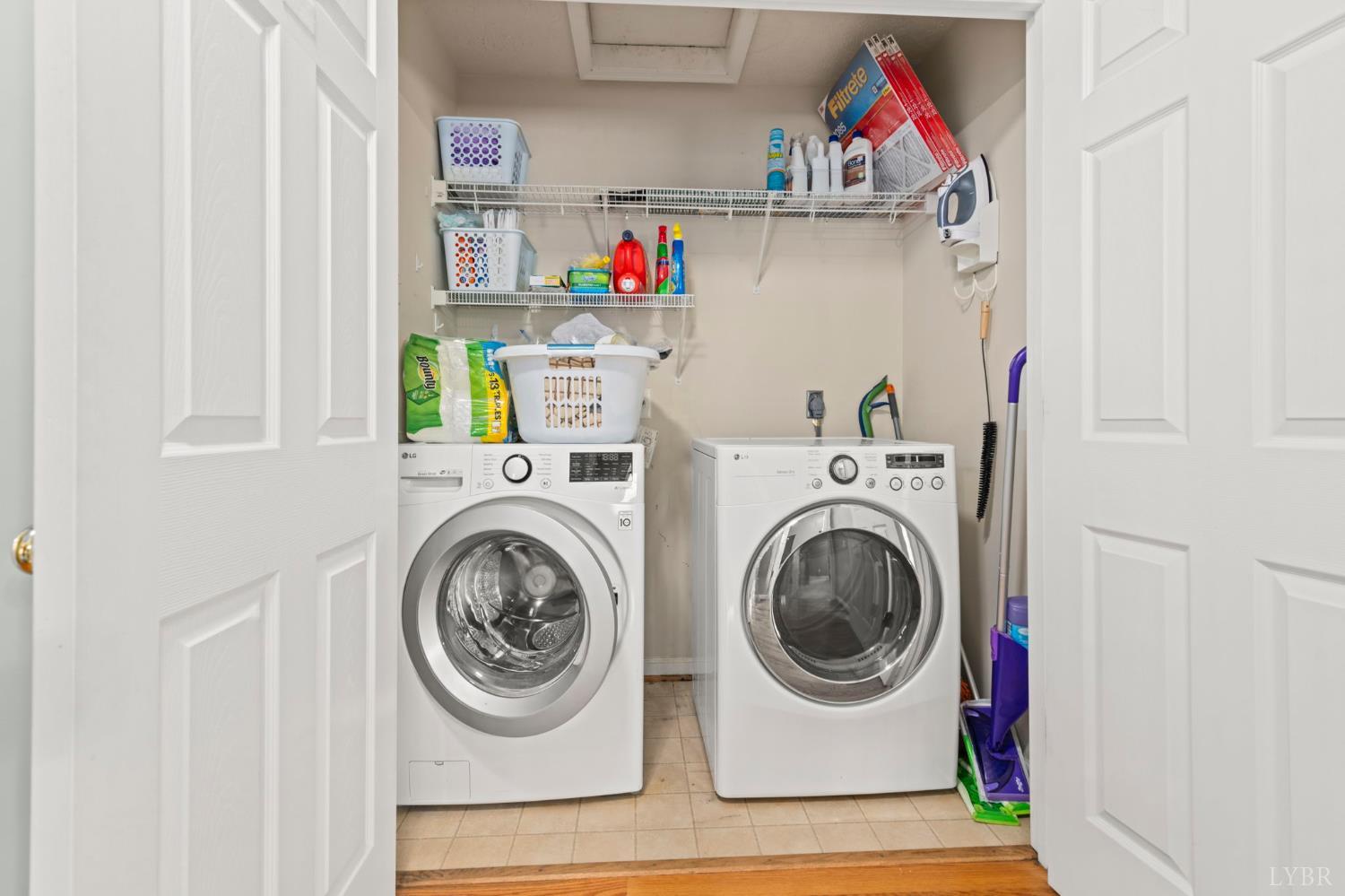298 Braxton Ridge Road Amherst, VA 24521 - Photo 29 of 65 a utility room with dryer and washer
