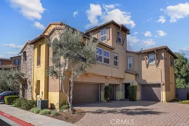 $450,000 | 31054 Strawberry Tree Lane, Unit 5, Temecula, CA 92592