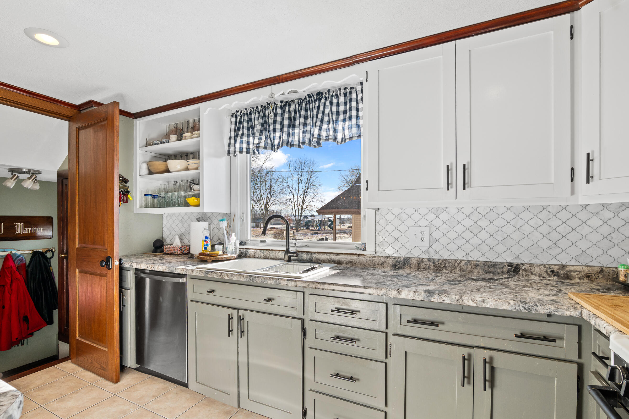 421 Manitowoc Street Reedsville, WI 54230 - Photo 3 of 36 421ManitowocSt-12