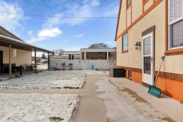 $319,900 | 421 Manitowoc Street, Reedsville, WI 54230