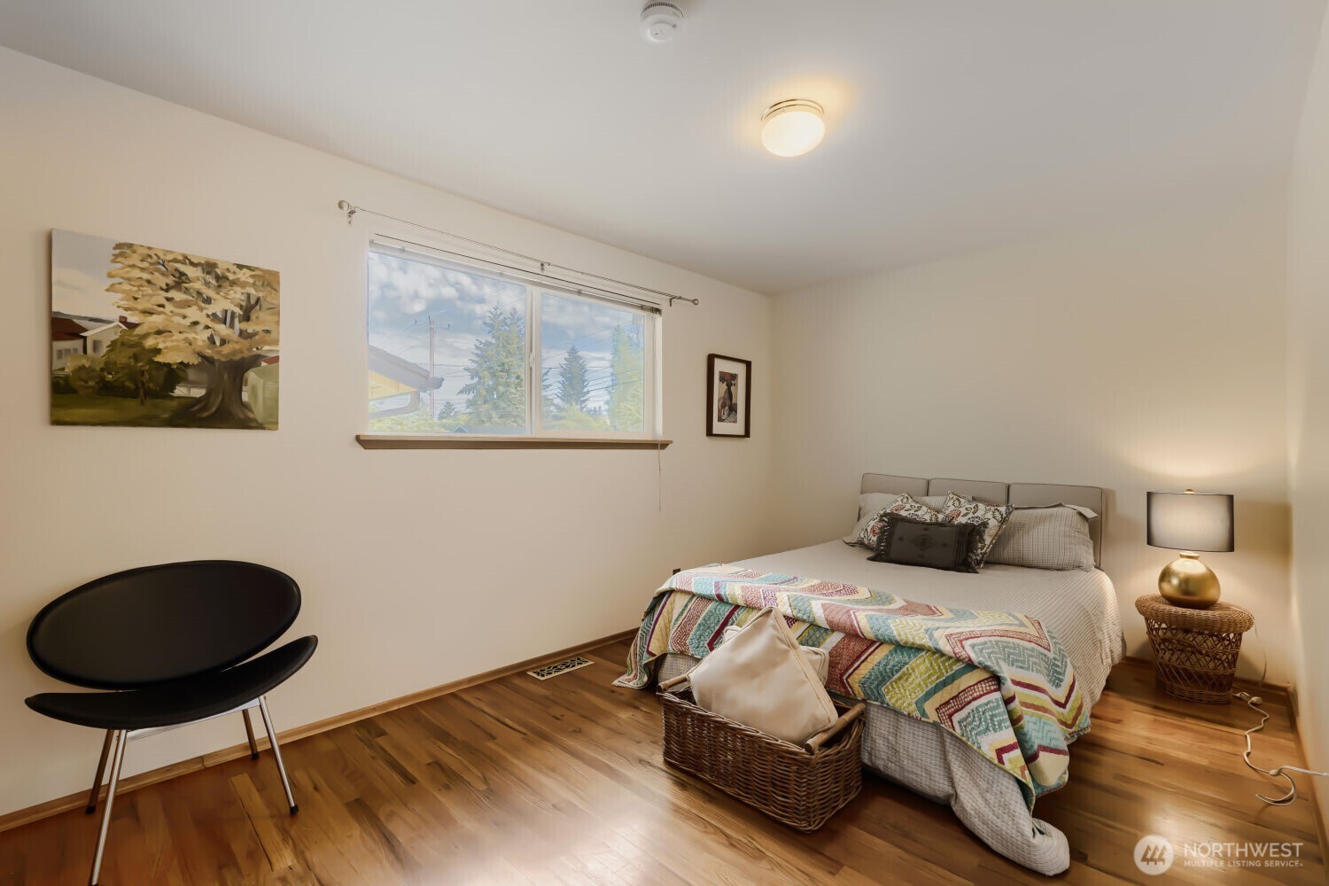 3056 50th Avenue Southwest Seattle, WA 98116 - Photo 18 of 38