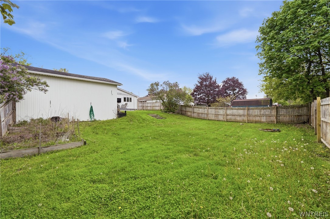39 South Irwinwood Road Lancaster, NY 14086 - Photo 42 of 45