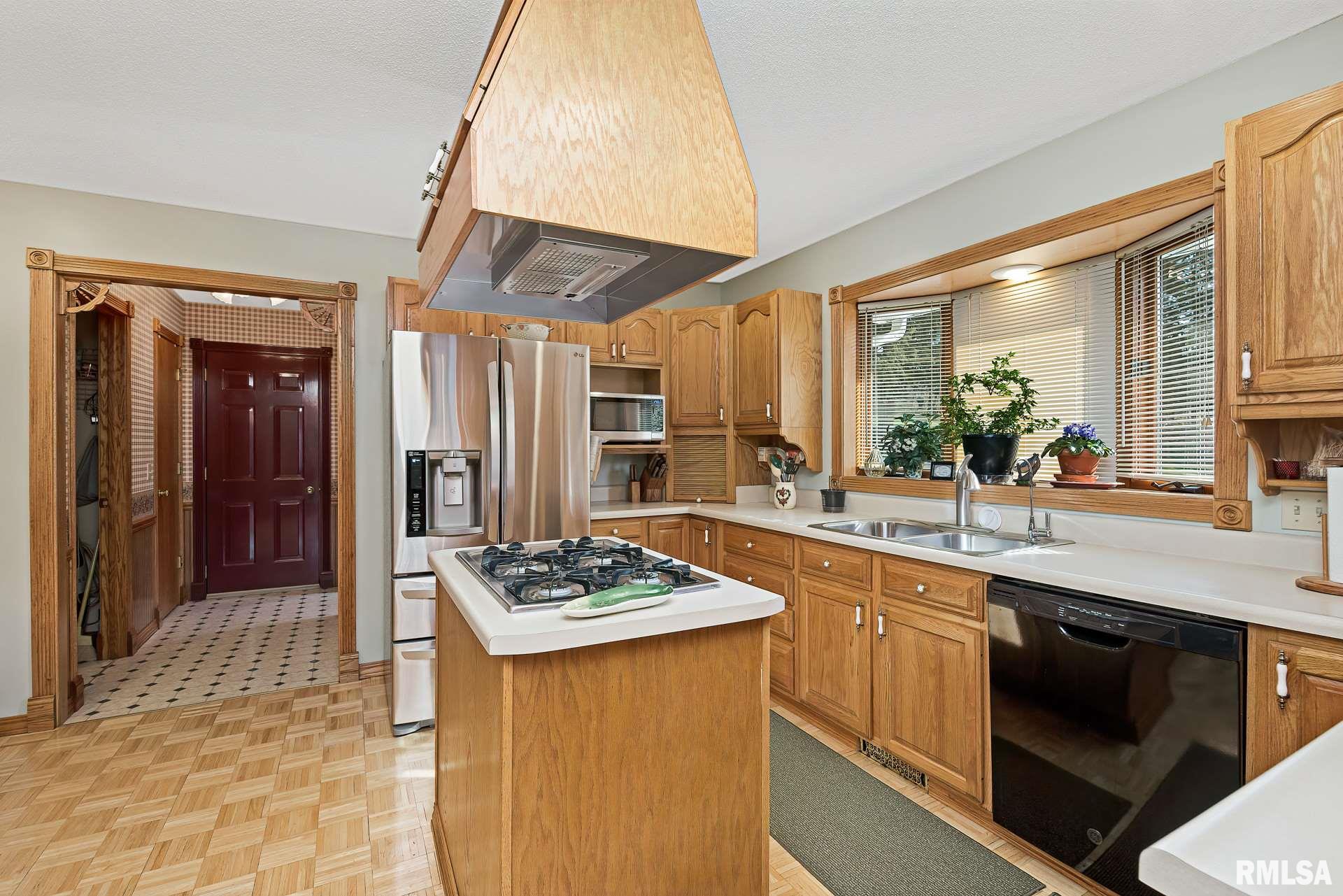 14287 Bellevue-Cascade Road Zwingle, IA 52079 - Photo 10 of 44 Gallery Image 10