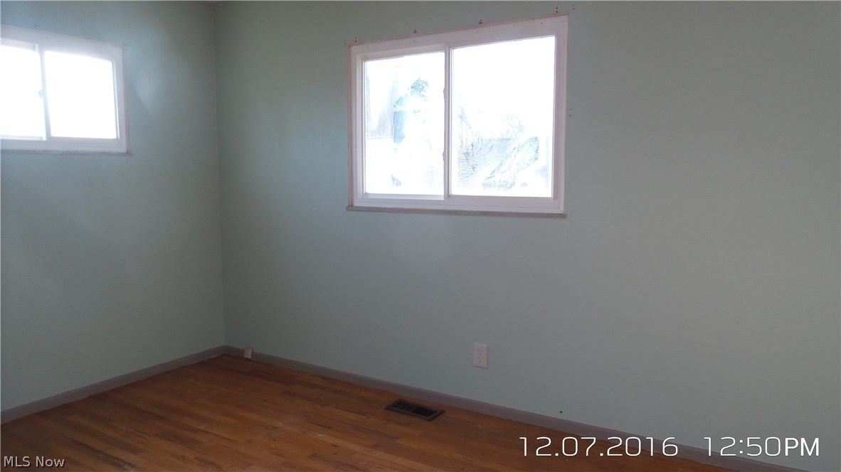 4461 Burkey Road Youngstown, OH 44515 - Photo 7 of 9 Gallery Image 7