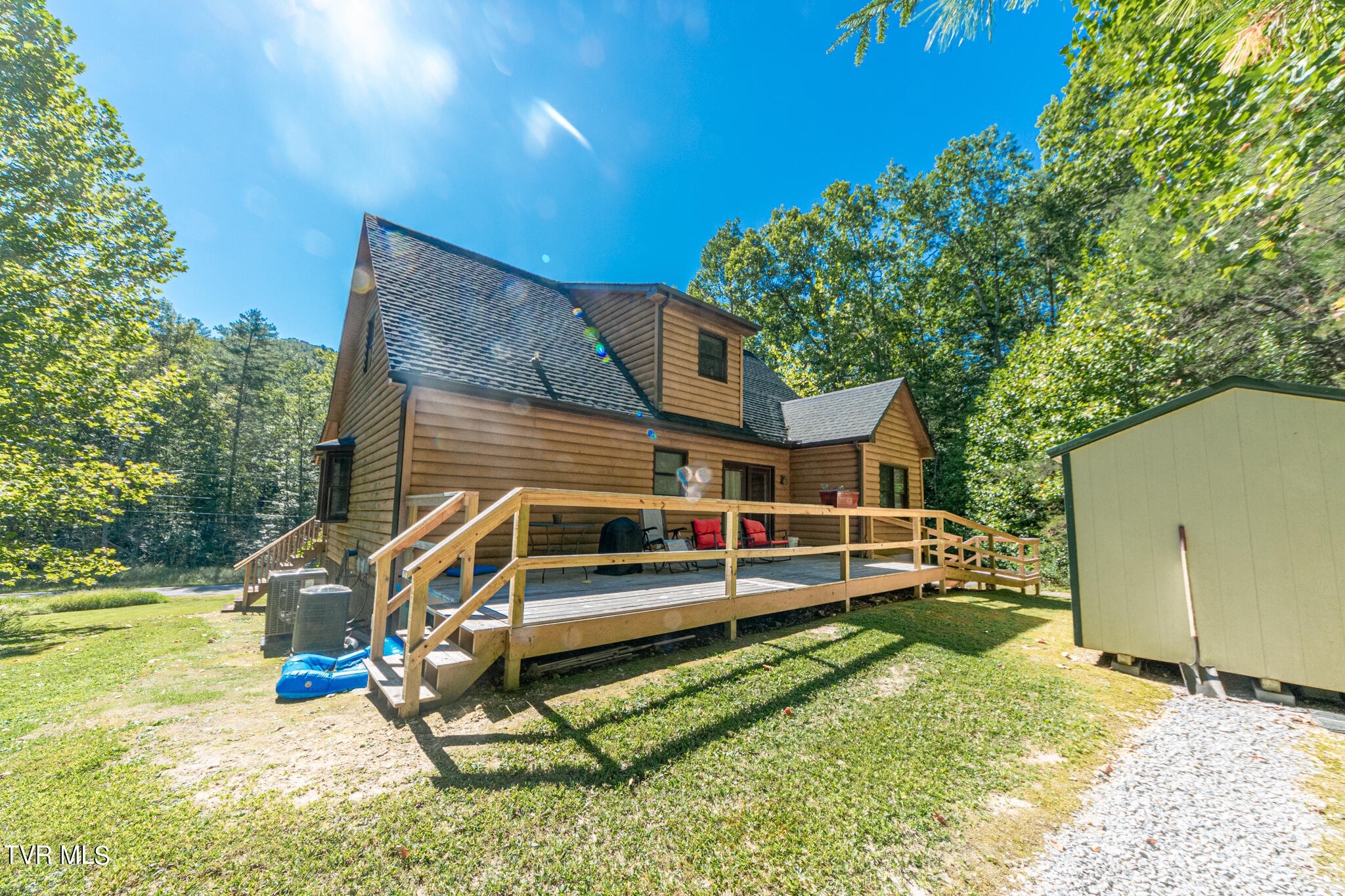 421 Scioto Road Unicoi, TN 37692 - Photo 25 of 25 DSC_0804