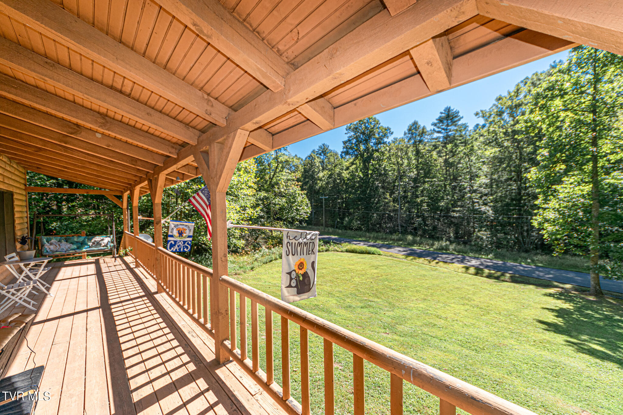 421 Scioto Road Unicoi, TN 37692 - Photo 5 of 25 DSC_0783