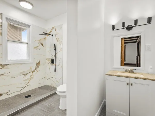 $175,000 | 1516 South 5th Street, Rockford, IL 61104