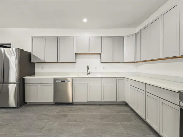 $175,000 | 1516 South 5th Street, Rockford, IL 61104